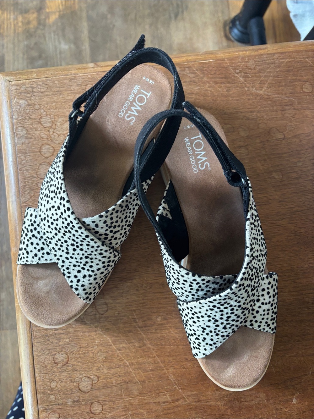 Tom’s platform Sandals